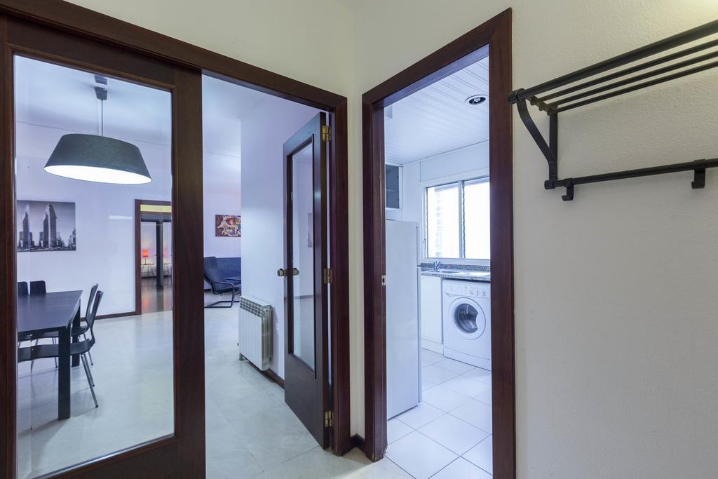 Apartment Sagrada Familia Barcelona Room photo