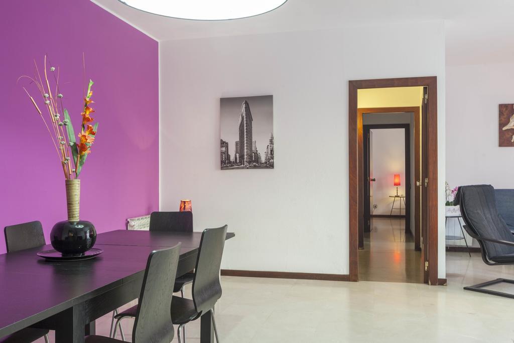 Apartment Sagrada Familia Barcelona Room photo