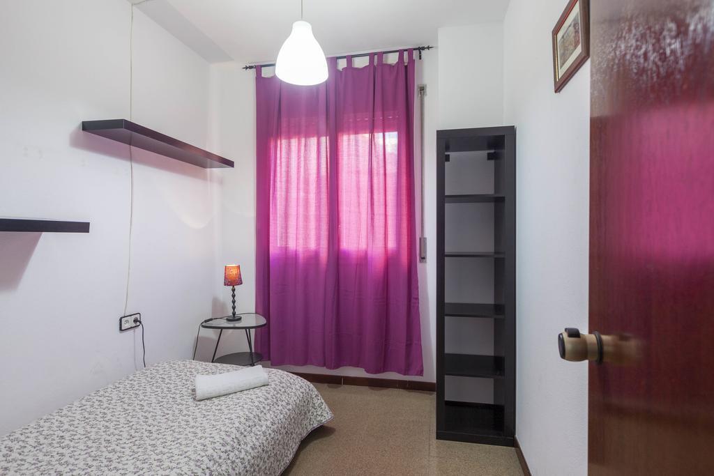 Apartment Sagrada Familia Barcelona Room photo