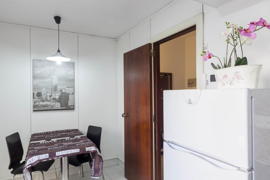 Apartment Sagrada Familia Barcelona Room photo